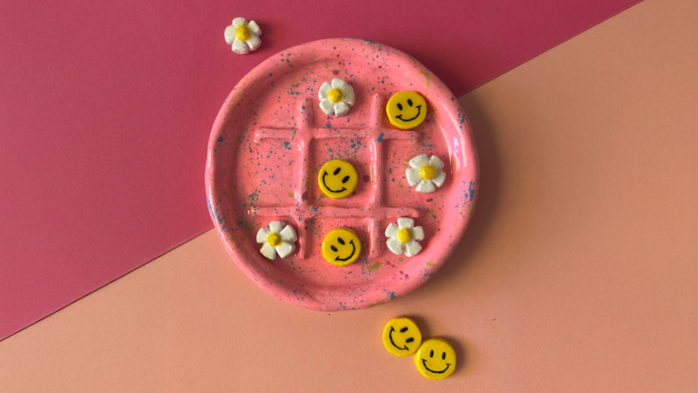 Ergebnis des TicTacToe Spiels aus Lufttrocknendem Ton.