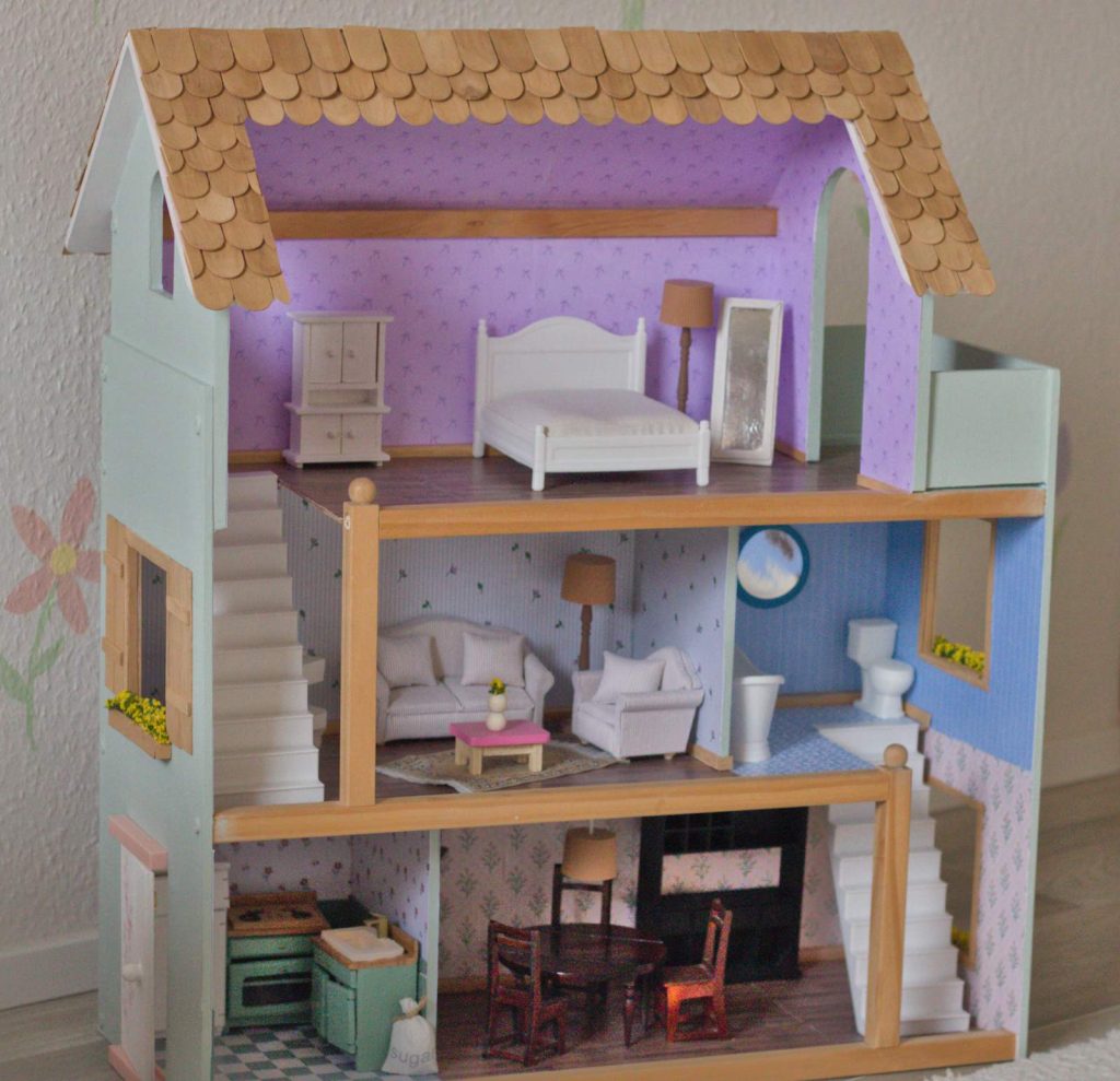 Fertiges Puppenhaus